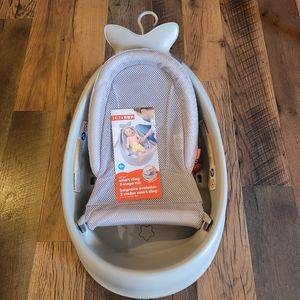 Skip Hop baby bathtub New!